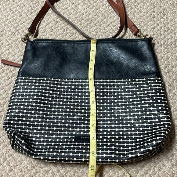 Fossil black and white Fiona shoulder bag with multiple pockets - Picture 15 of 15